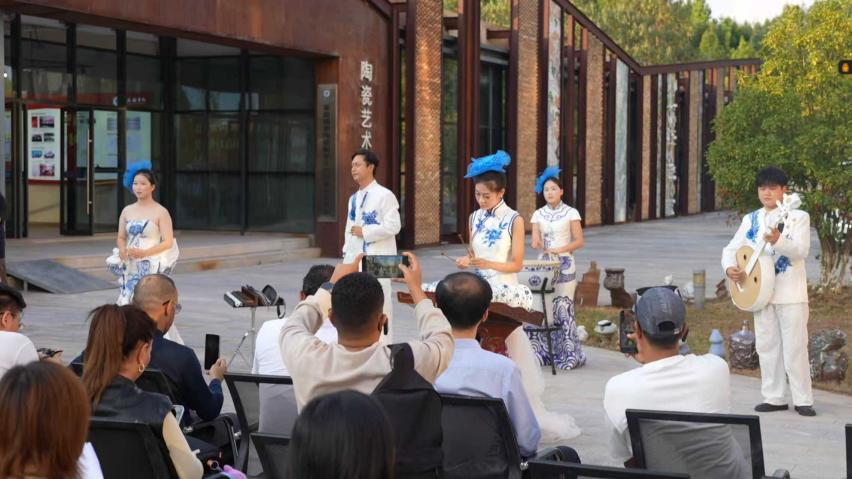 098ece4e2b3044f9a6a50853ef6c57dc 098ece4e2b3044f9a6a50853ef6c57dc