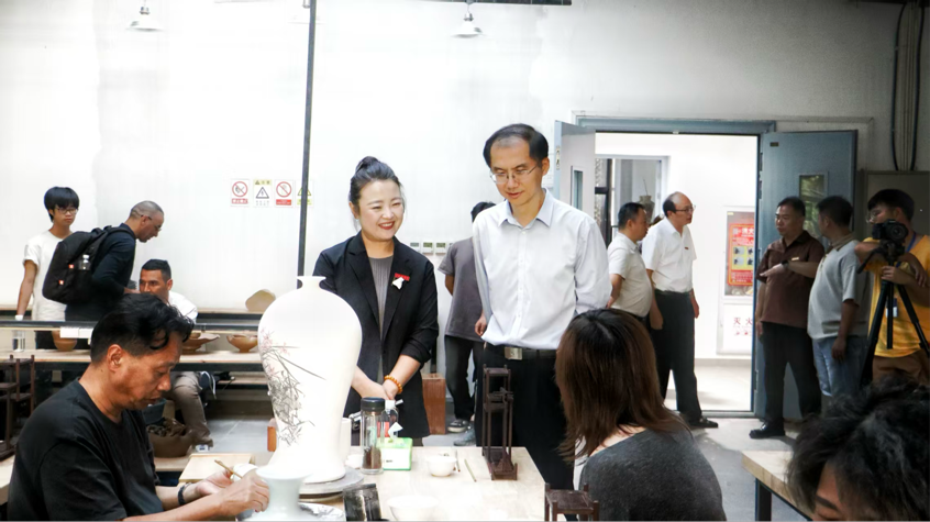 2025-10-17 20:47:28.433000 2025-10-17 20:47:28.433000