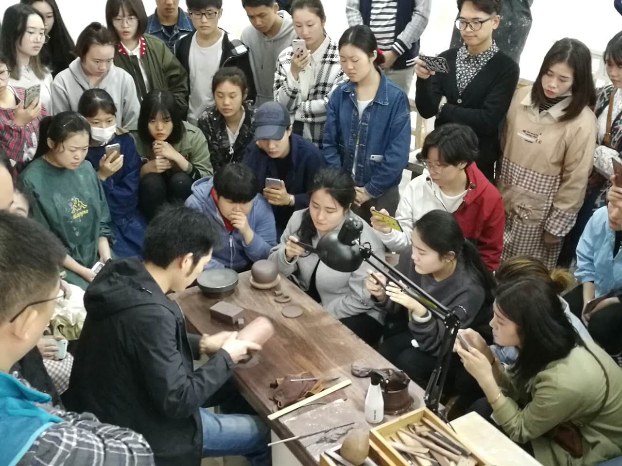 教学与科研 陶瓷美术与设计艺术学院 景德镇学院